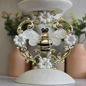 Elegant Bee Decor 3 Wick Candle holder by Bath and Body Works